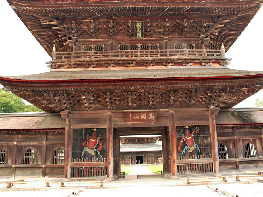 　国宝・瑞龍寺・山門